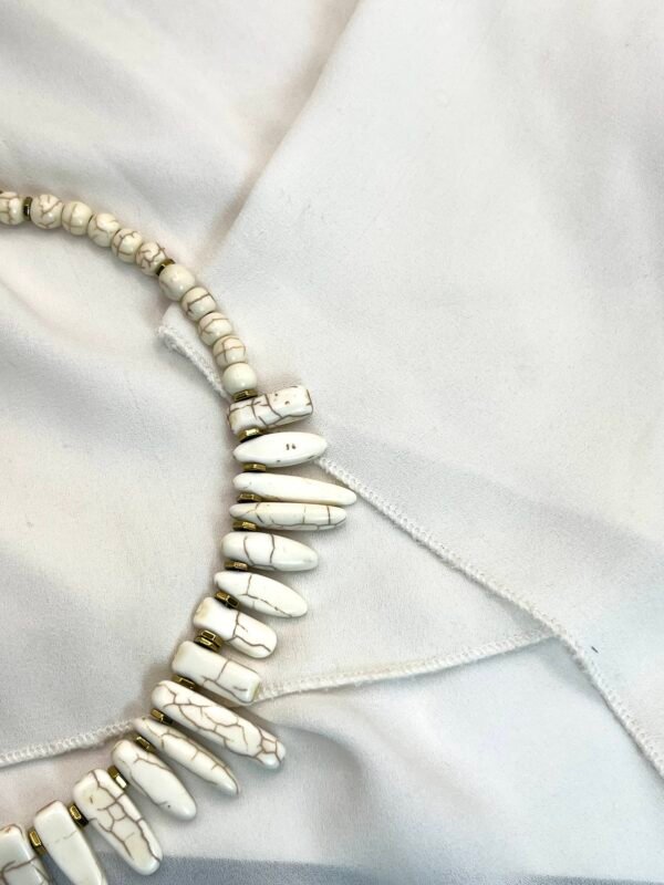Κολιέ White Chaolite