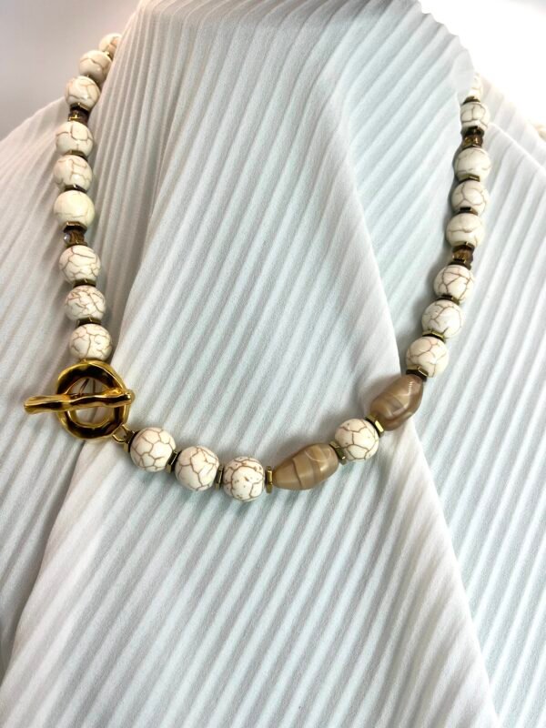 Κοντό Κολιέ Howlite Crystal
